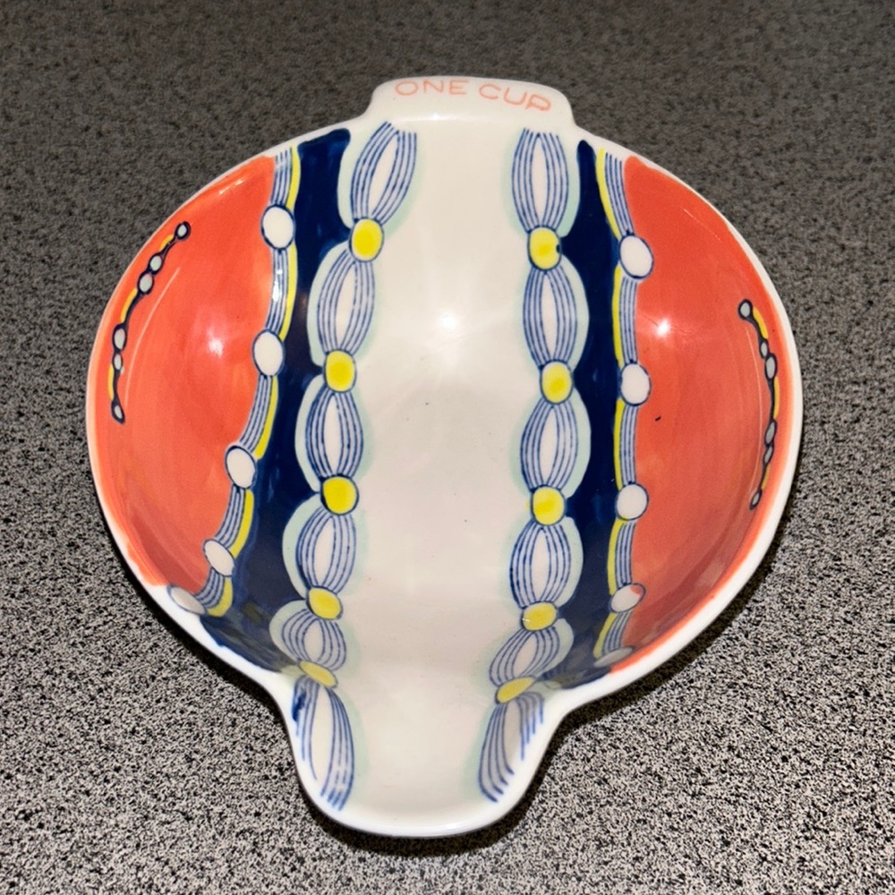 Anthropologie 1 cup measuring ceramic bowl with spout